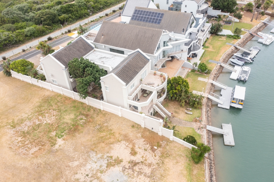 6 Bedroom Property for Sale in Royal Alfred Marina Eastern Cape